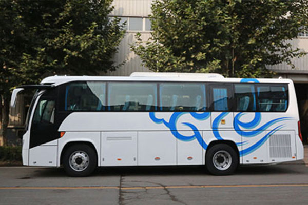 福田歐輝BJ6852EVUA-1客車(chē)（純電動(dòng)24-39座）