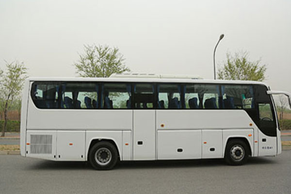 福田歐輝BJ6115U8BJB-2客車（柴油國(guó)五24-50座）