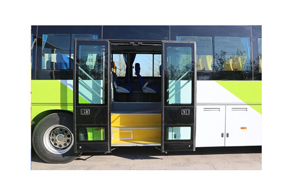 福田歐輝BJ6127C8BHB公交車（柴油國(guó)五24-55座）