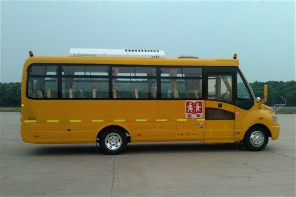 東風(fēng)DFH6660B1幼兒專用校車（柴油國(guó)五24-37座）