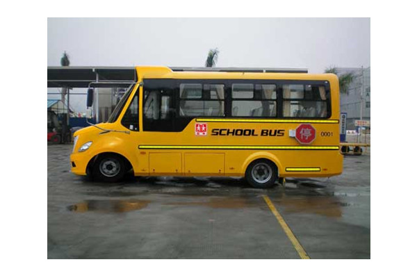 金龍XMQ6660ASD5小學(xué)生專(zhuān)用校車(chē)（柴油國(guó)五24-32座）