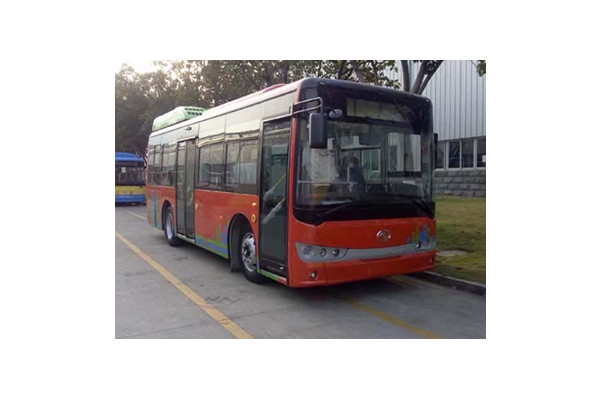 金龍XMQ6850AGCHEVD54插電式公交車（柴油/電混動(dòng)國五10-30座）