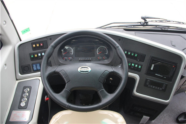 南京金龍NJL6107BEV4客車(chē)（純電動(dòng)24-47座）