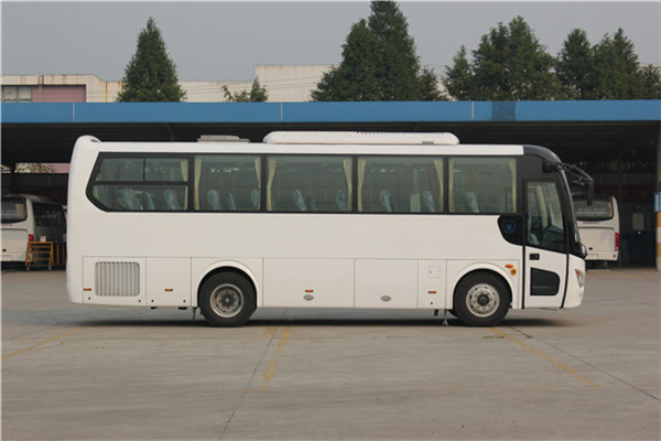 南京金龍NJL6107YA5客車(chē)（柴油國(guó)五24-55座）