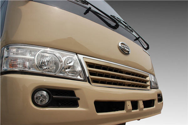 南京金龍NJL6820BEV1客車(chē)（純電動(dòng)24-35座）