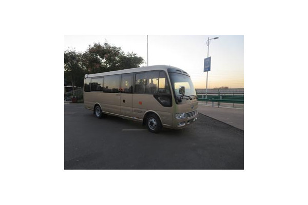 宇通ZK6710Q2客車(chē)（汽油國(guó)四10-23座）
