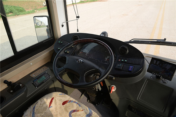 舒馳YTK6830GEV5公交車(chē)（純電動(dòng)15-31座）