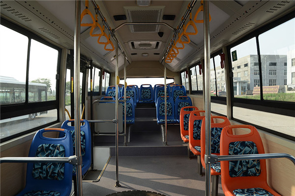 舒馳YTK6830GEV6公交車（純電動(dòng)15-31座）