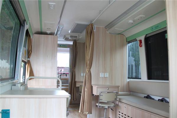宇通ZK5156XYL5A體檢車（柴油國(guó)五10-19座）