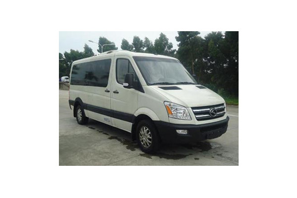 金龍XMQ6593KED5輕型客車(chē)（柴油國(guó)五10-15座）