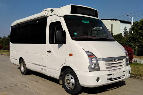 五菱GL5050XLJ1旅居車（柴油國(guó)五3-6座）