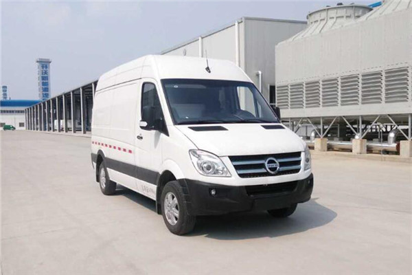 南京金龍NJL5040XXYBEV15廂式運(yùn)輸車（純電動2座）