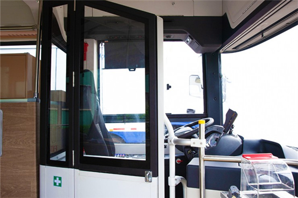格力鈦GTQ6102BEVB30低入口公交車(chē)（純電動(dòng)19-29座）