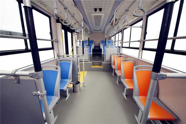 通工TG6102CPHEV1插電式公交車（天然氣/電混動(dòng)國(guó)五18-36座）