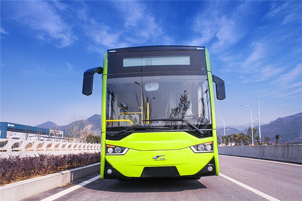 浙江中車(chē)CSR6100GCHEV1公交車(chē)（柴油/電混動(dòng)國(guó)五25-38座）