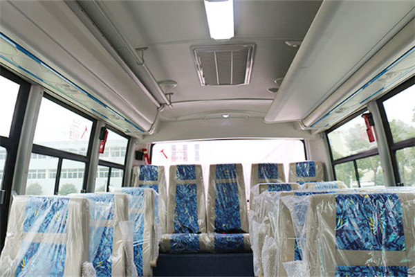 華新HM6690LFD6X客車（柴油國(guó)六24-26座）