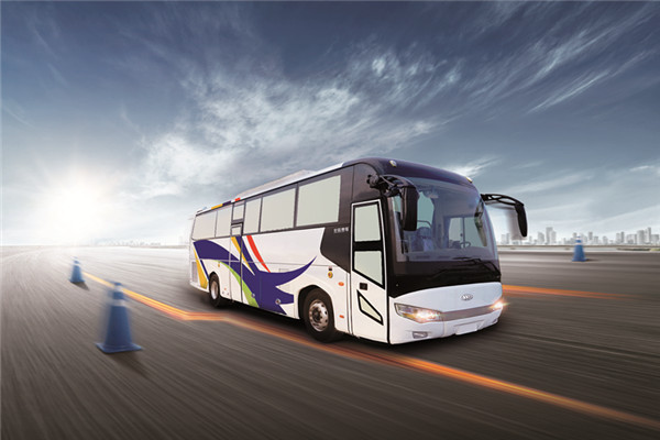 宏遠(yuǎn)KMT6118HBEV1客車（純電動(dòng)24-52座）