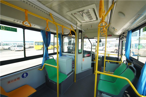 國(guó)泰JYB6800BEV公交車（純電動(dòng)13-24座）