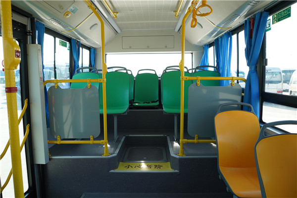 國(guó)泰JYB6800BEV公交車（純電動(dòng)13-24座）