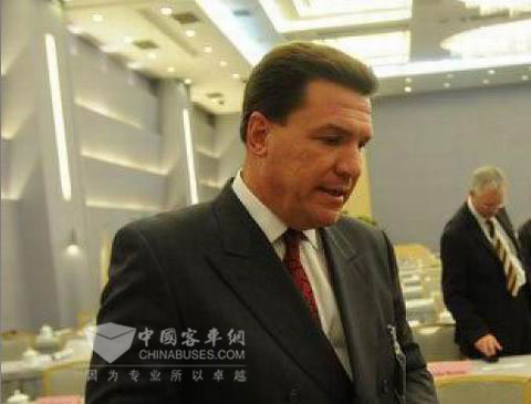康明斯(中國(guó))投資有限公司董事長(zhǎng)兼首席執(zhí)行官華金聲