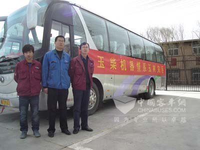 配裝玉柴6G發(fā)動機的救災車及玉柴服務小分隊24小時待命