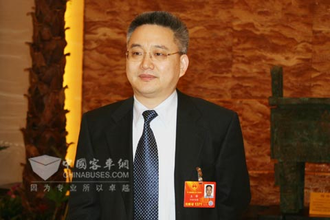 全國人大代表、風(fēng)神輪胎股份有限公司董事長王鋒