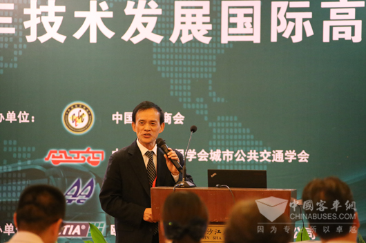 重慶巴士集團(tuán)一汽巴士有限公司副總經(jīng)理翟昌忠