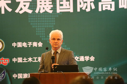 法國(guó)歐科佳集團(tuán)車載電子事業(yè)部副總經(jīng)理Pierre Delrat