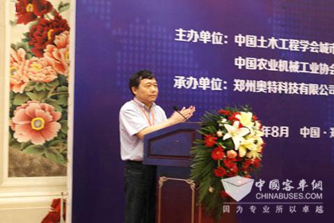 中國(guó)土木工程協(xié)會(huì)城市公共交通學(xué)會(huì)秘書(shū)長(zhǎng)袁建光