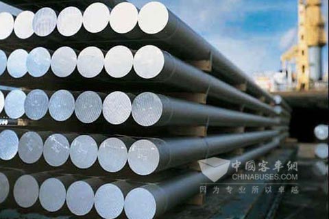 為了控制碳纖維零件的價(jià)格與品質(zhì)，BMW將部分碳纖維零件自行生產(chǎn)